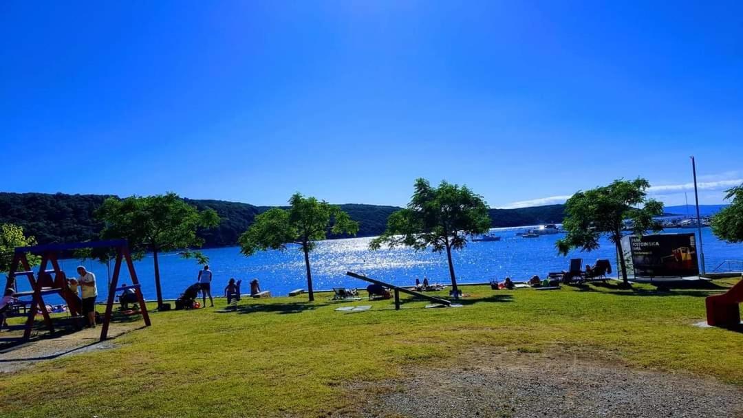 Apartmani Lana Rab Kampor Buitenkant foto