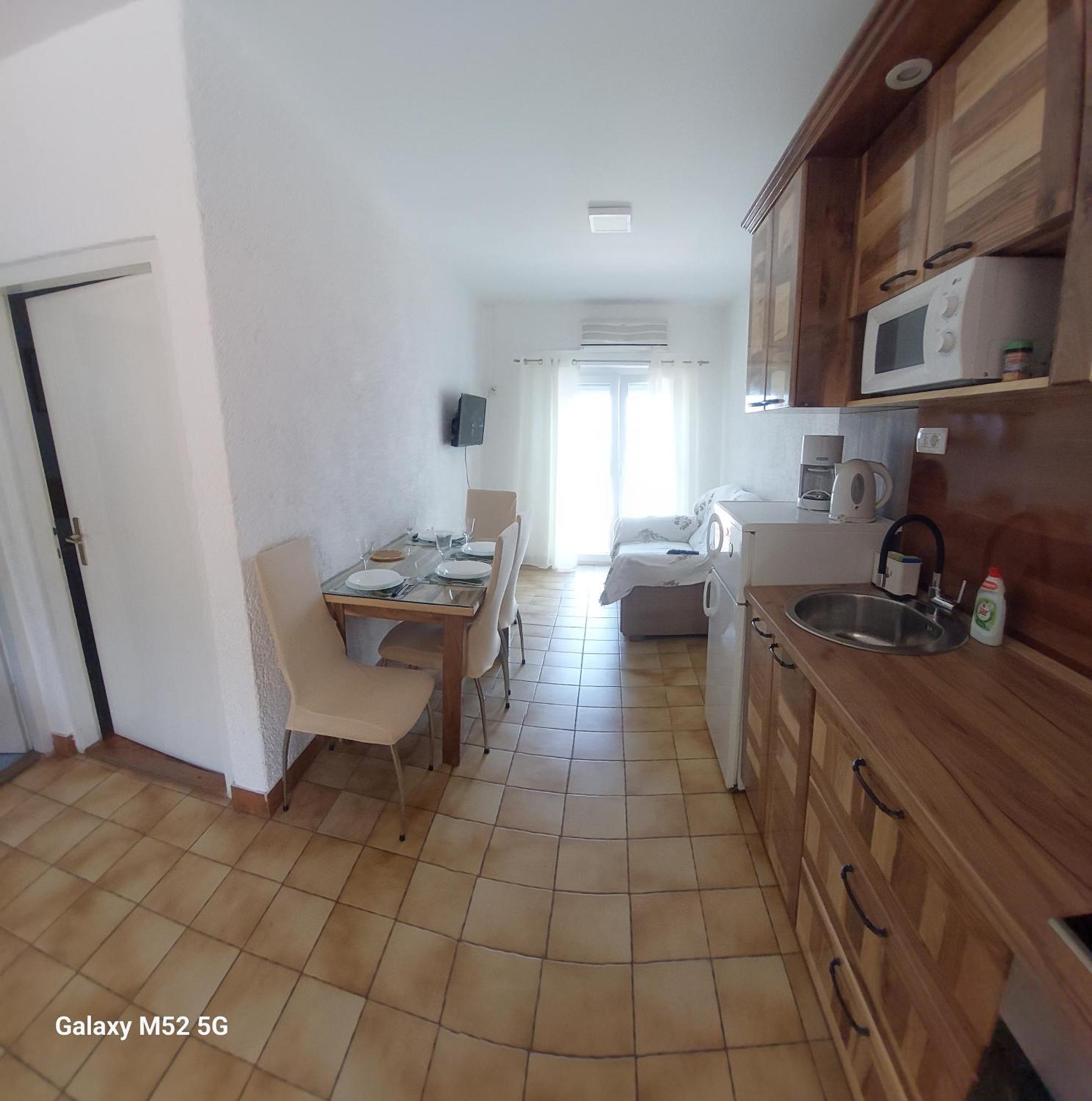 Apartmani Lana Rab Kampor Buitenkant foto